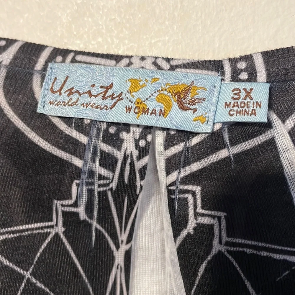 Unity plus size Top - Picture 2 of 5